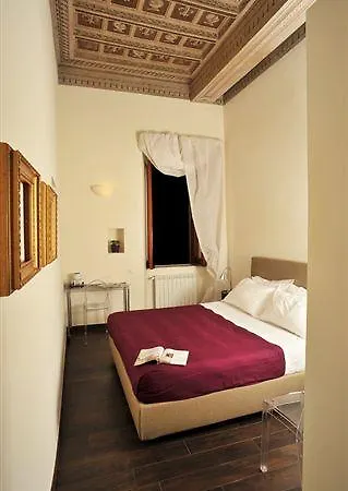 St Peter Chic 3* 로마